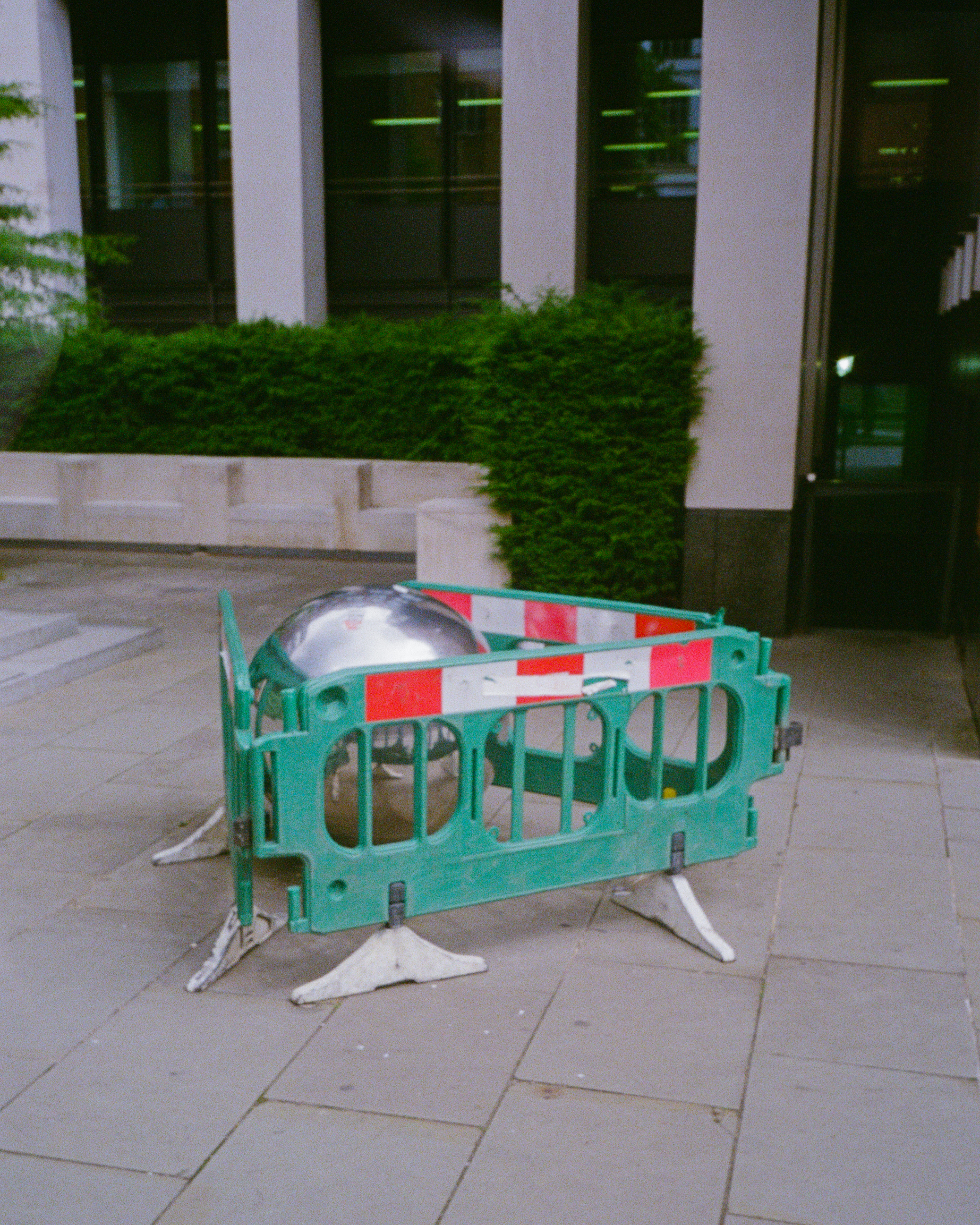 a photo of a metal ball